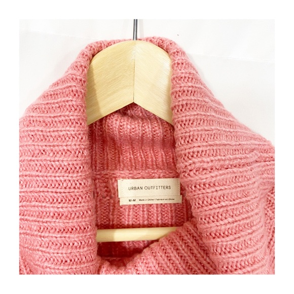 Urban Outfitters Cropped Balloon Sleeve Knit Pullover Sweater in Pink - Picture 10 of 12